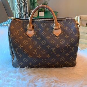 Vintage Louis Vuitton Speedy 30.